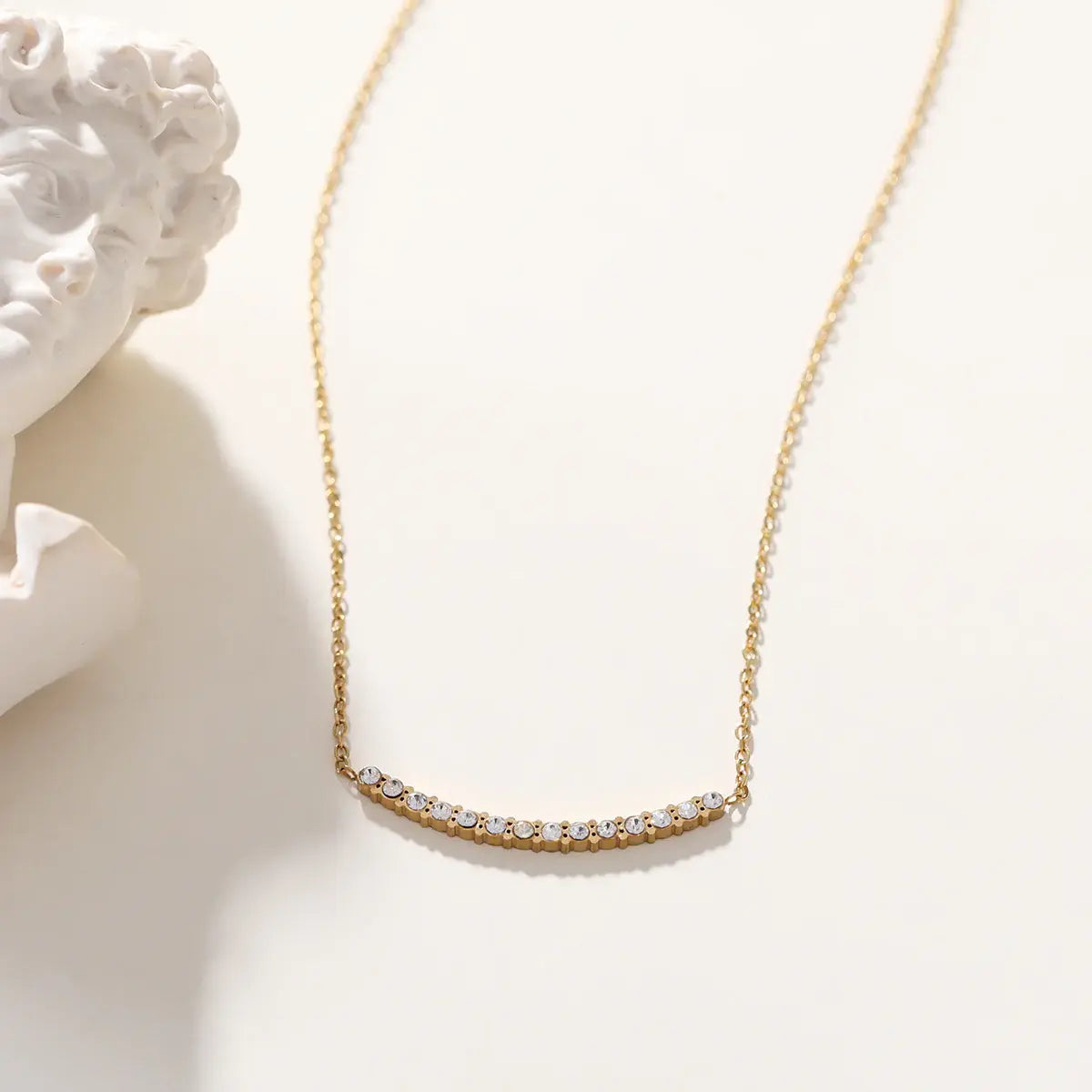 Collier chaîne dorée avec barre en strass Lina shop