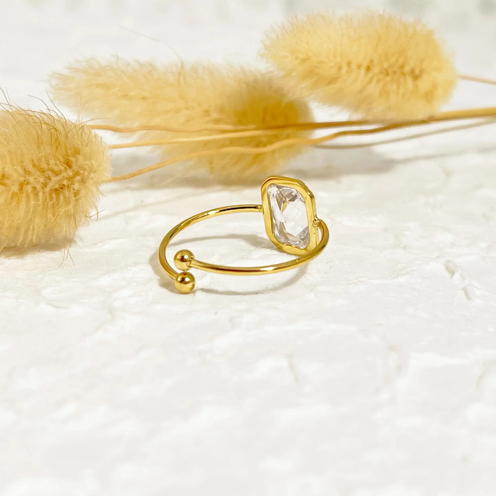 Bague ajustable dorée fine avec strass rectangle Lina shop