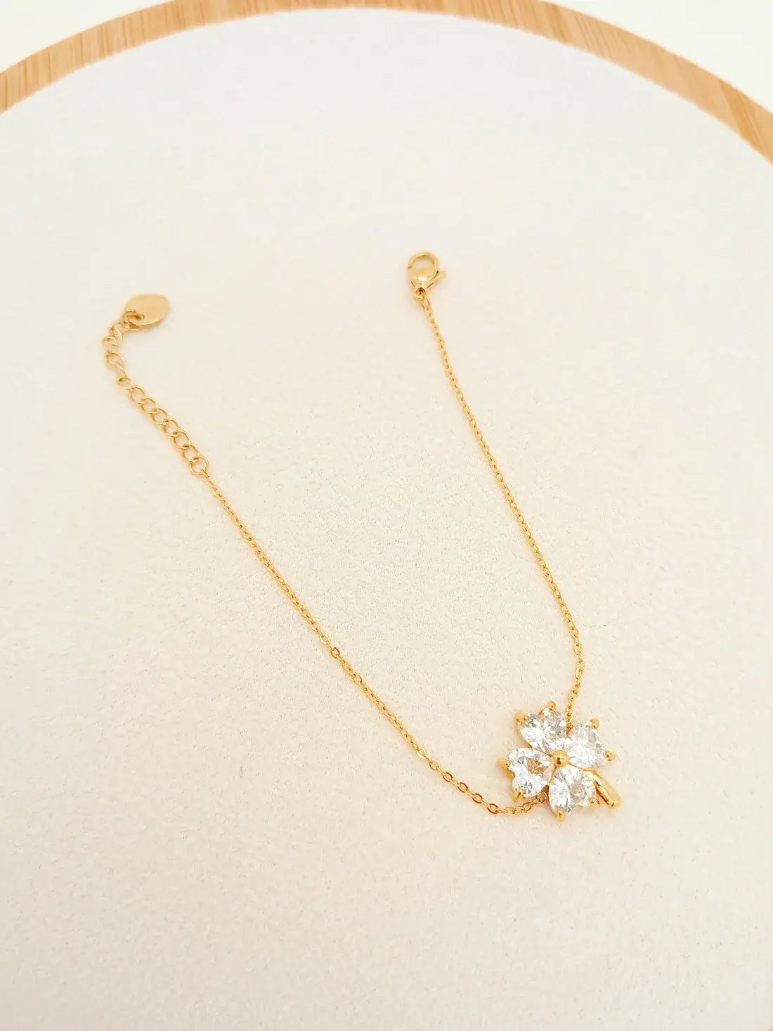 Bracelet chaîne dorée avec fleur en strass Lina shop