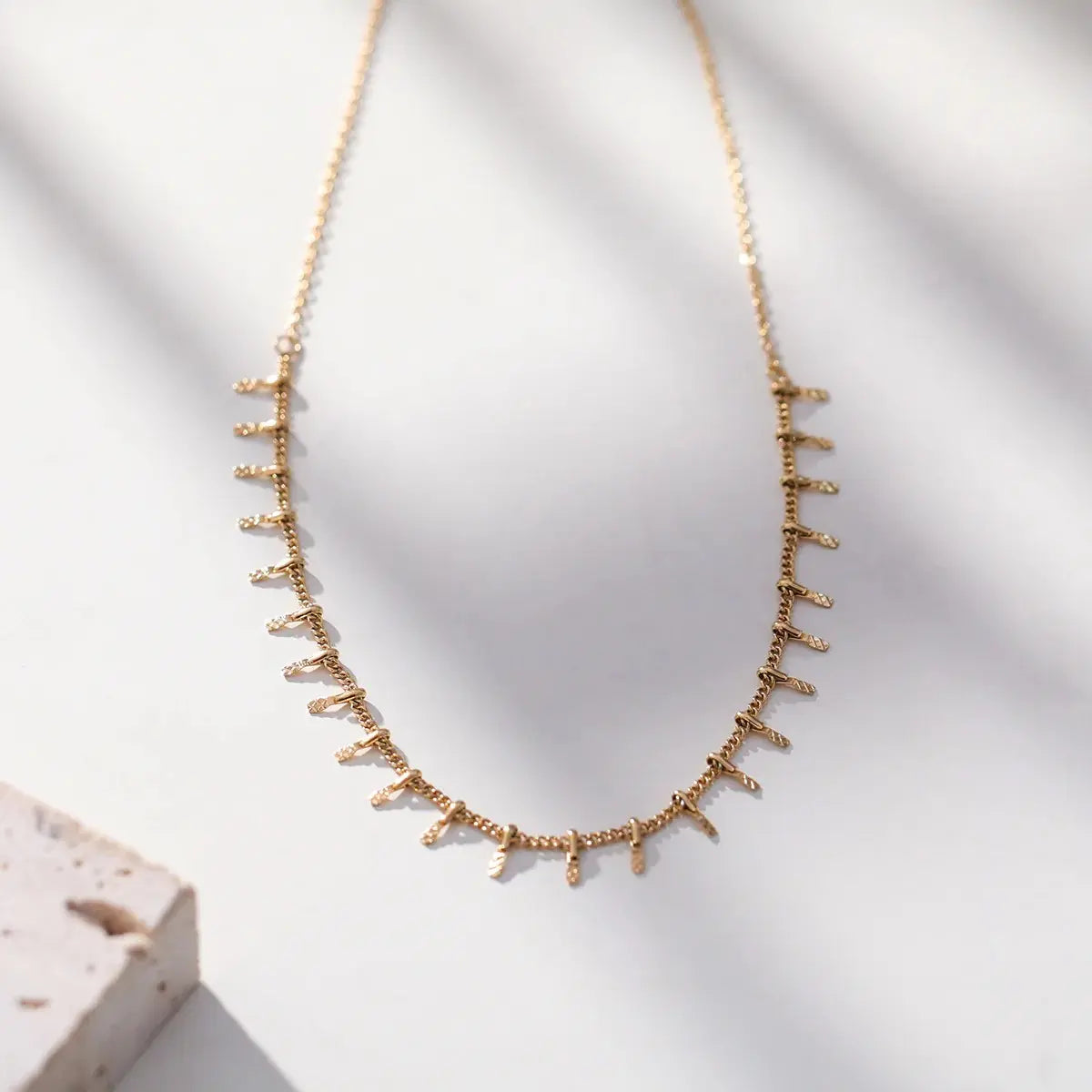 Collier chaine dorée avec pampilles Lina shop