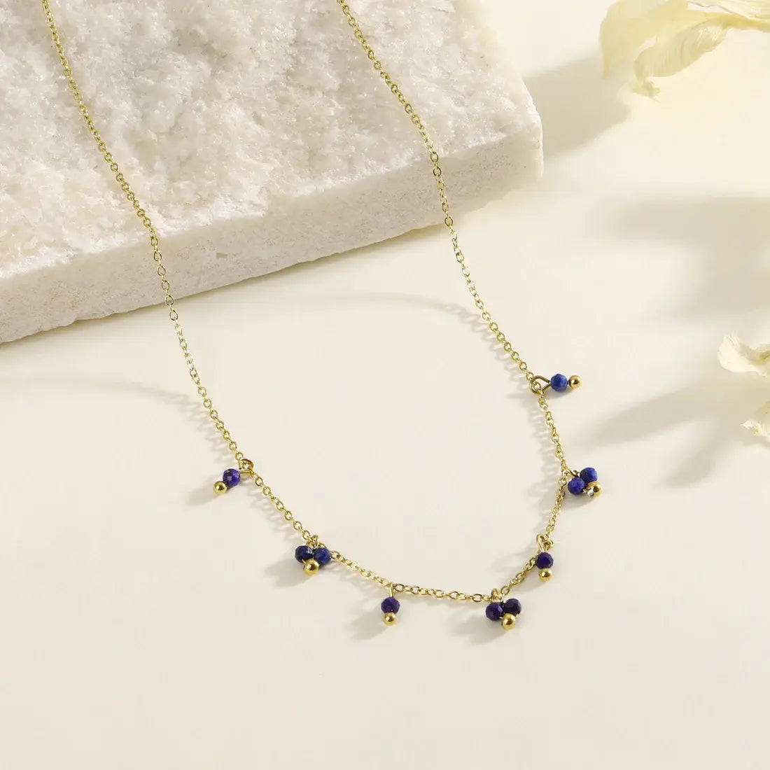 Collier chaîne dorée avec perles Lina shop